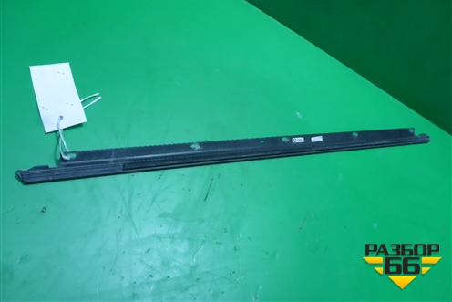 Накладка стекла заднего правого (4F0853764A) для Audi A6 (C6) Allroad Quattro с 2006-2011г