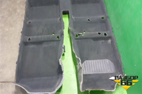 Покрытие напольное (седан) (5851005200) для Toyota Avensis с 2003-2009г