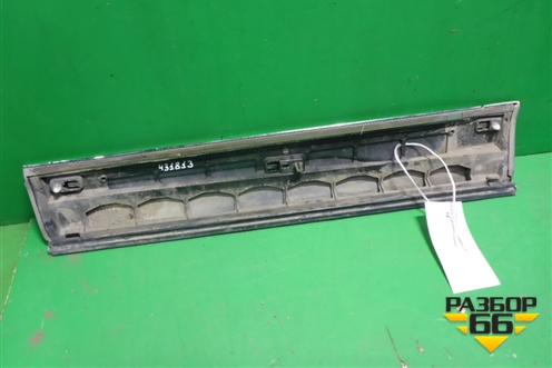 Накладка двери задней правой (после 2012г крашеная) (8R0853970L) для Audi Q5 c 2008-2017г