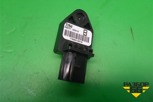 Датчик AIR BAG (8983105010) для Toyota Avensis с 2003-2009г