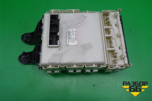 Блок предохранителей салонный (8273005170) для Toyota Avensis с 2003-2009г