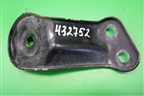 Кронштейн задней балки правый (передний) (5229720020) для Toyota Avensis с 2003-2009г