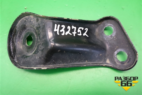 Кронштейн задней балки правый (передний) (5229720020) для Toyota Avensis с 2003-2009г