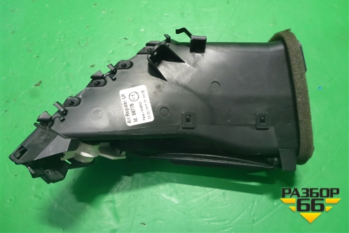 Дефлектор воздушный центральный (левый) (8A61A018B09AFW) для Ford Fiesta с 2008-2015г