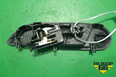 Ручка внутренняя двери передней правой (с хромом) (C1BBA22600DAW) для Ford Fiesta с 2008-2015г