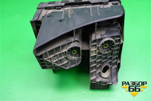 Блок предохранителей подкапотный (3C0937125) для Volkswagen Passat (B6) с 2005-2010г