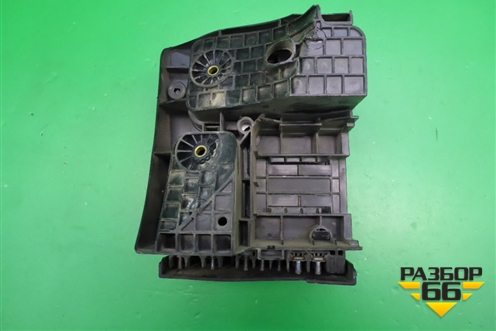 Блок предохранителей подкапотный (3C0937125) для Volkswagen Passat (B6) с 2005-2010г