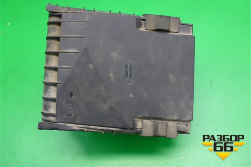 Блок предохранителей подкапотный (3C0937125) для Volkswagen Passat (B6) с 2005-2010г