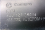 Дефлектор радиатора правый (3C0121284B) для Volkswagen Passat (B6) с 2005-2010г