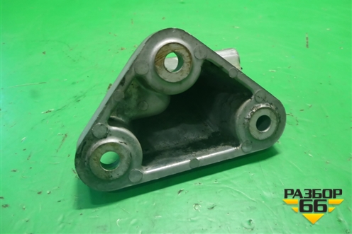 Кронштейн генератора (2.2л YD22ETI) для Nissan X-Trail (Т30) с 2000-2007г