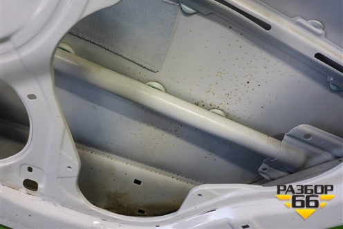 Дверь задняя правая (под накладку) (770042Y011) для Hyundai ix 35 с 2010г