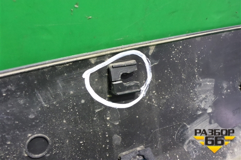 Накладка двери передней правой (877222S000) для Hyundai ix 35 с 2010г