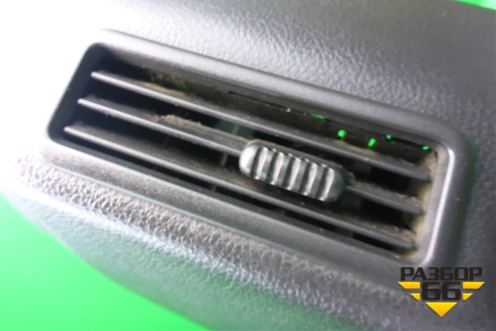 Обшивка стойки центральная нижняя правая для Nissan Murano (Z50) с 2002-2008г