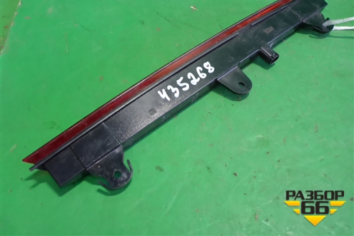 Фонарь задний стоп сигнал (до 2010г на дверь багажника) (4L0945097) для Audi Q7 c 2005-2015г