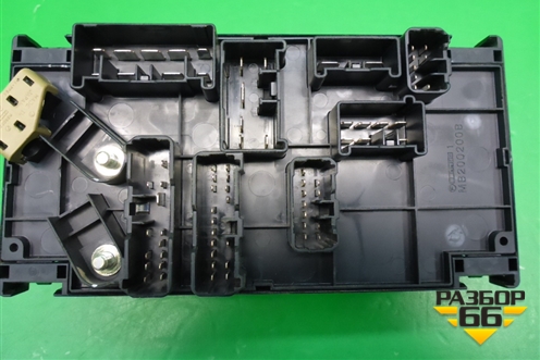 Блок предохранителей подкапотный (82241SC060) для Subaru Forester (SH5) с 2008-2012г