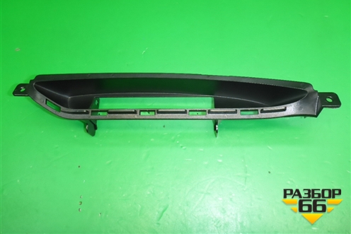 Накладка на торпедо (на часы) (66208FG010) для Subaru Forester (SH5) с 2008-2012г