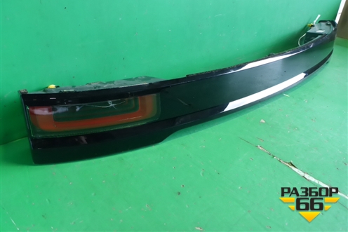Накладка двери багажника (J8A213192BE) для Land Rover Range Rover Velar с 2017г