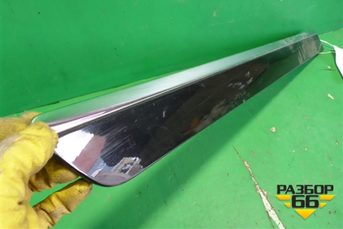 Накладка двери задней правой (A1646902862) для Mercedes Benz GL-Klass X164 с 2006-2012г