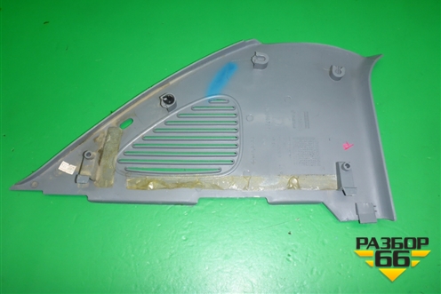Обшивка стойки задняя верхняя правая (8200447257) для Renault Clio с 1998-2002г