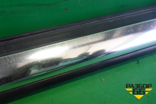 Накладка стекла заднего правого (хром) (8R0853764F) для Audi Q5 c 2008-2017г