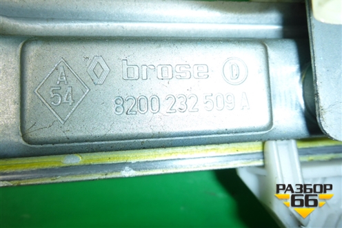 Стеклоподъёмник электрический задний правый (8200232509) для Renault Clio с 1998-2002г