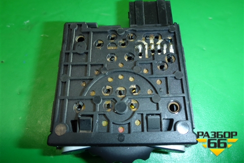 Переключатель корректора фар (8200022569) для Renault Clio с 1998-2002г
