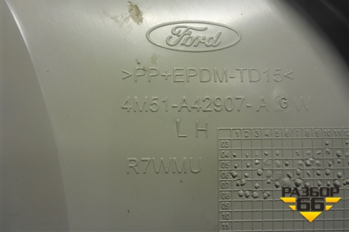 Обшивка двери багажника (левая хэтчбек) (4M51A42907A) для Ford Focus 2 с 2008-2011г
