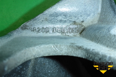 Кронштейн впускного коллектора ( 1.4л K4JA712) (8200050145) для Renault Clio с 1998-2002г