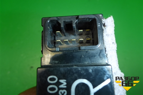 Кнопка стеклоподъёмника (задняя правая) (8608A100) для Mitsubishi Lancer-9  с 2003-2008г (Лансер)