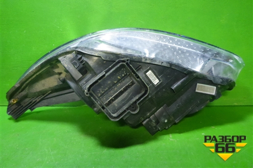 Фара правая (после 2015г галоген) (F1EB13W029AEB) для Ford Focus 3 с 2011г