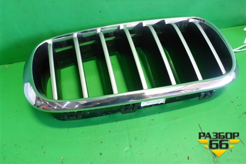 Решетка радиатора правая (7316076) для BMW X5 F15 с 2013г