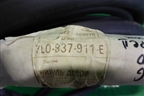 Уплотнитель двери передней левой (7L0837911E) для Volkswagen Touareg c 2002-2010г