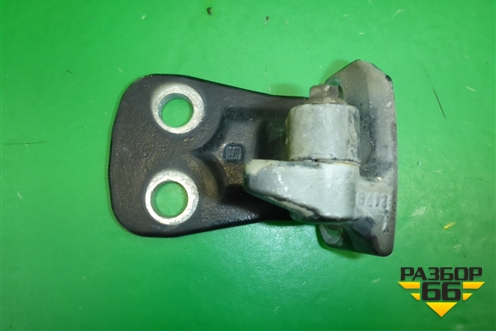 Петля двери передней правой верхняя для Land Rover Discovery 3 с 2004-2009г