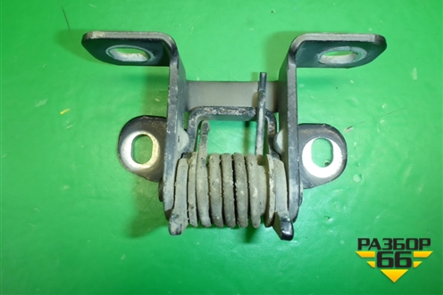 Петля двери багажника (нижней) для Land Rover Discovery 3 с 2004-2009г