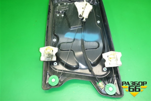 Стеклоподъёмник электрический передний правый (CUH500240) для Land Rover Discovery 3 с 2004-2009г