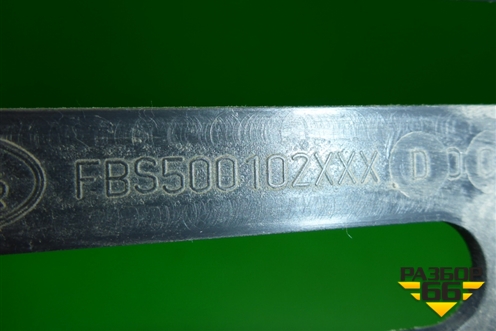 Накладка на торпедо (правая под бардачком) (FBS500102) для Land Rover Discovery 3 с 2004-2009г (Дискавери)