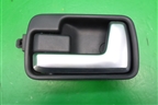 Ручка внутренняя двери задней левой (FVC500136) для Land Rover Discovery 3 с 2004-2009г