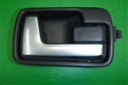 Ручка внутренняя двери передней правой (FVC500126) для Land Rover Discovery 3 с 2004-2009г
