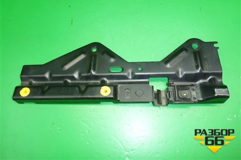 Кронштейн (пола багажника правый) (EPE500144) для Land Rover Discovery 3 с 2004-2009г (Дискавери)