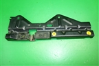 Кронштейн (пола багажника левый) (EPE500154) для Land Rover Discovery 3 с 2004-2009г