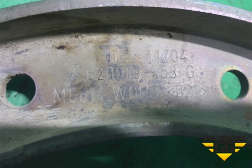 Кронштейн подрамника левый (8200197453) для Renault Megane 2 с 2002-2009г