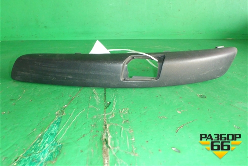 Накладка переднего бампера левая (новая) (1K0807717C) для Volkswagen Jetta с 2005-2011г