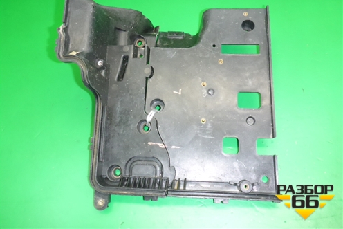 Площадка под аккумулятор (левая) (DWM500110) для Land Rover Discovery 3 с 2004-2009г