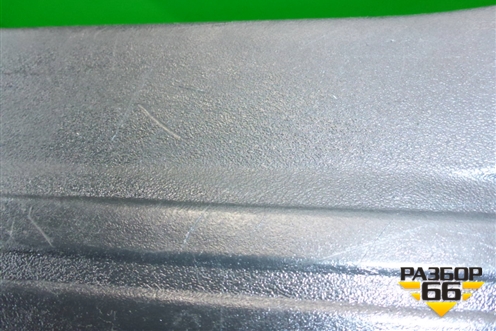 Накладка порога внутренняя левая (EMH500150PVJ) для Land Rover Discovery 3 с 2004-2009г