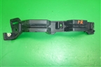 Кронштейн переднего бампера правый (DPN500021) для Land Rover Discovery 3 с 2004-2009г