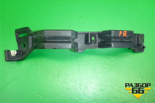 Кронштейн переднего бампера правый (DPN500021) для Land Rover Discovery 3 с 2004-2009г