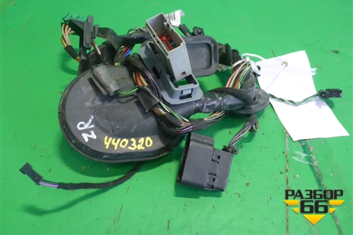Проводка двери задней правой (YMM503160A) для Land Rover Discovery 3 с 2004-2009г