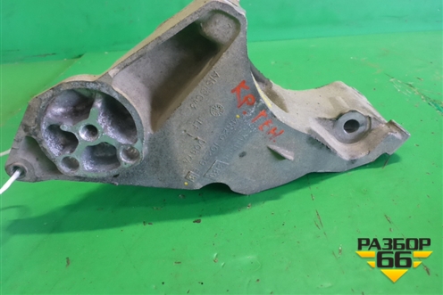 Кронштейн генератора (2.7л  276DT) (4H2Q10239EB) для Land Rover Discovery 3 с 2004-2009г