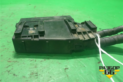 Блок предохранителей подкапотный (7154705530) для Nissan Murano (Z50) с 2002-2008г
