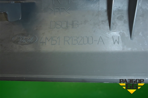 Накладка порога внутренняя переднего правого (5ти дверный кузов) (4M51R13200AW) для Ford Focus 2 с 2008-2011г